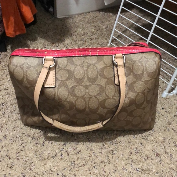 Purse - Picture 3 of 3